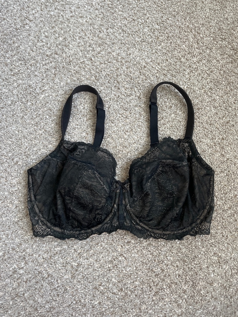 Cacique unlined lace bra 36F